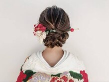 プラス 四条烏丸(Plus+)/自分では見えない、難しいうなじ