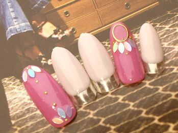 ネイルサロン ティディ(TIDY)/リーフホロのミラーバイカラー