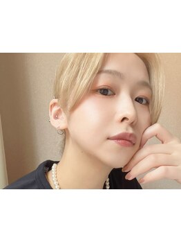 ネイル・アイメニューの同時施術が可能