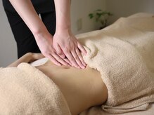 エレナ リラクゼーション サロン(Elena Relaxation Salon)の雰囲気（完全個室のプライベート空間。お着換えご用意あり◎）