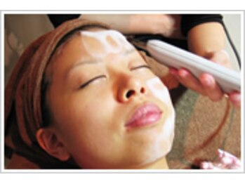 シャイニング ジェイ(Shining J)/スクライバーで角質クレンジング