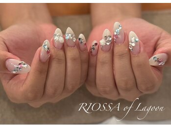 リオッサ オブ ラグーン(RIOSSA of Lagoon)/キラキラ宝石ネイル