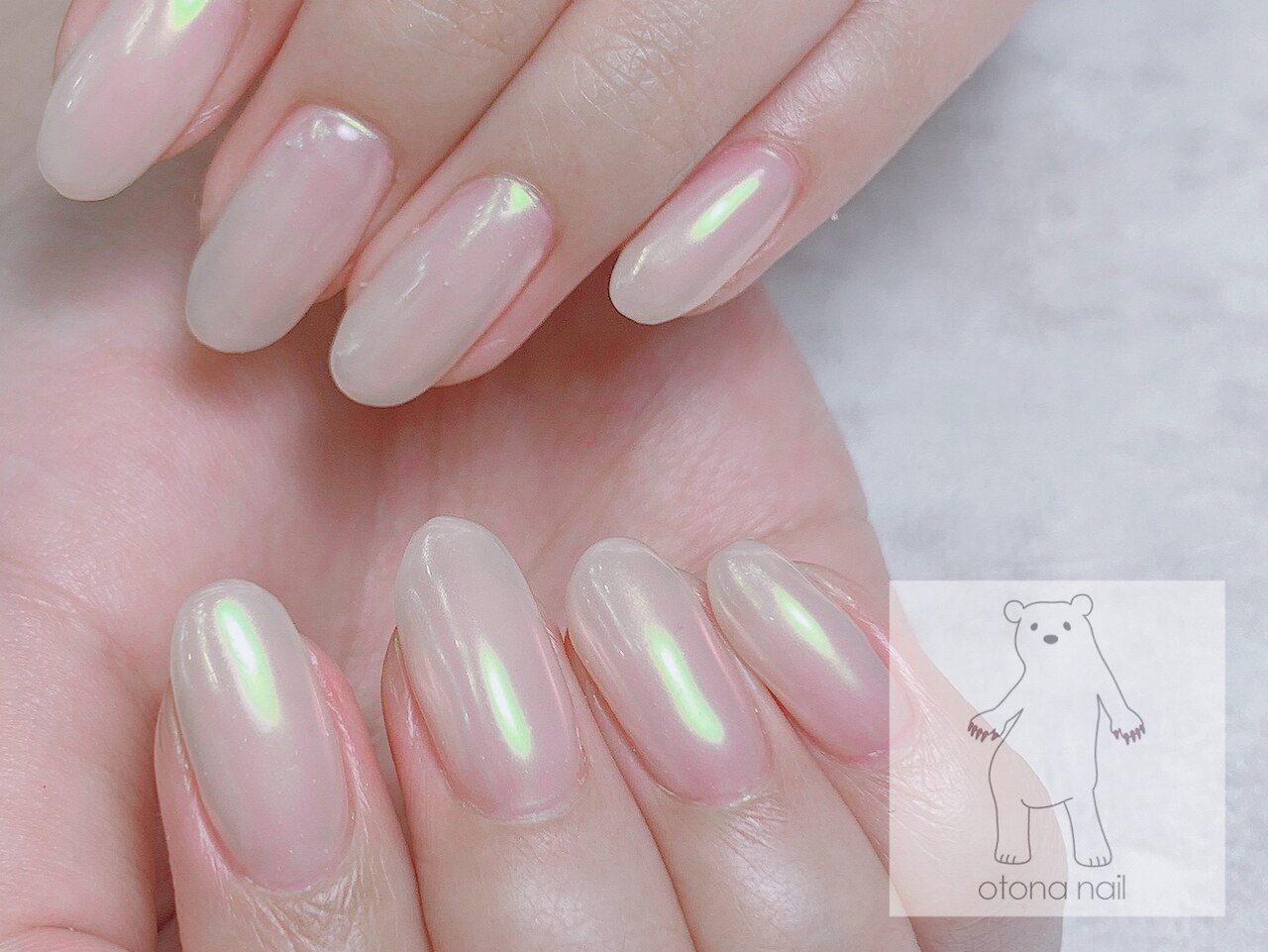 2025年秋トレンド】オーロラミラー ハンドのネイルデザイン集