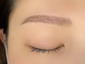 トト 姪浜(tto.)/抜け感×上品な美眉