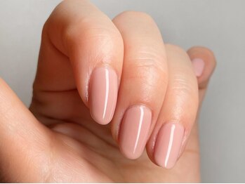 ユウコネイルズアンドエステティック ラ デェス(Yuko Nails & Esthetic La Deesse)の写真/シンプルだからこそこだわりぬいた仕上がり!!オフィス系やどんな場面でも馴染むシンプル上品なネイルを♪