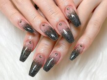 ルアナ(Luana.)/黒ラメグラデ×ストーン