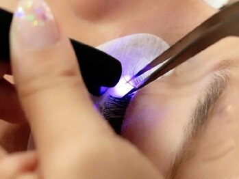 ブラン(Blanc)の写真/【次世代LEDマツエク】エクステの持続力が高くモチの良さ◎キレイが再来店まで続く持続力！正規取扱店☆