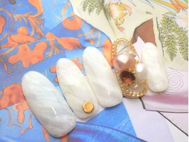 チェーン×白マーブル