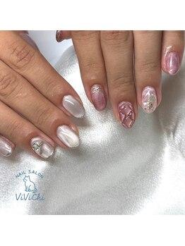 ビビチ(ViViChi)/アシメネイル