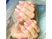 プアリリア(pua lilia)の雰囲気（手元が明るく見える上品ワンカラー☆）