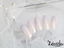 レオニー(Leonie)/オーロラ×ぷっくりリボンネイル