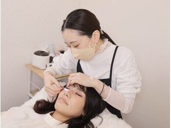 まつげとまゆげ 難波店/5.施術