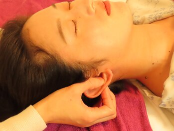 グラース エミュ(GRACE EMU)/耳つぼ