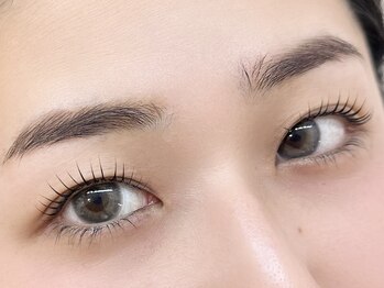ディスカンソ アイラッシュ(descanso eyelash)/ラッシュリフト