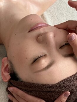 ア ルフレ(A.reflet)/小顔を実現