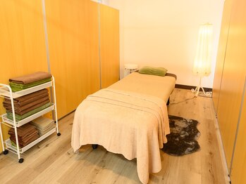 ホーリーフ(Ho-leaf)/施術ベット