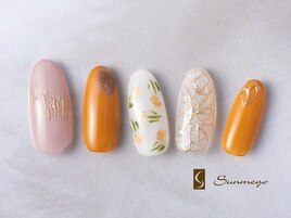 くすみカラーボタニカルネイル