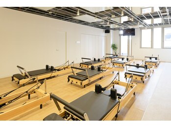 ソエルスタジオ 江古田店/清潔なスタジオでピラティス