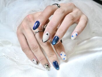 cool heart nail