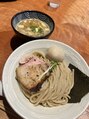 ドロウラピリィ トカ(DLAW Lapilie/toka)&nbsp;年間200杯くあい食べます！写真は彼が作っているつけ麺です
