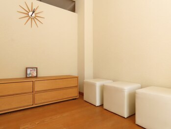 ケーズボディケア 田園調布駅前整骨院(K's Body Care)/待合室