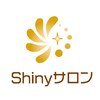 シャイニー(Shiny)のお店ロゴ