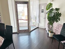 メロウメイ(5/10 MELLOW May)の雰囲気(入り口、待合)