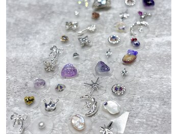 ネイルアンドまつ毛エクステ ルーナ イオンモール東久留米店/耳ツボジュエリー