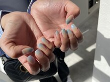 エヌ(Nn)/グラデーション/オーロラ