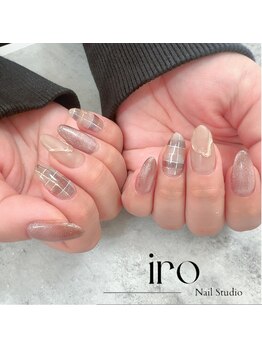 イロ(iro)/ニュアンスチェックネイル