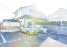 ひだまり美容整体院/店舗北側にも駐車場がございます