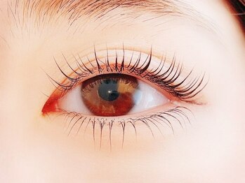 サロンティーズ(Salon T’s)の写真/化粧品登録の優しいパーマで、ハリコシが強い方に◎他で全然まつ毛が上がらなかった方にオススメ!