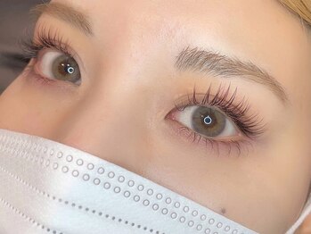 アイクイック 新宿 新宿駅西口店(Ai Quick)/ブラウンフラットラッシュ/新宿