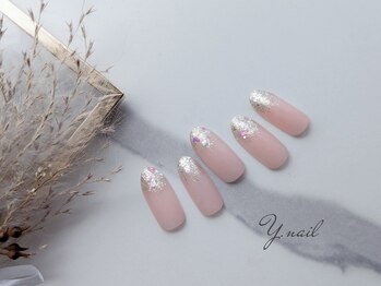 ワイネイル(Y.nail)/ピンクのラメグラデザイン