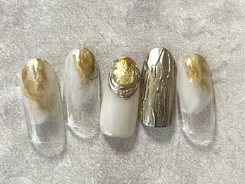 エムドットネイル 池袋(m.nail)/ホワイト×シルバーニュアンス