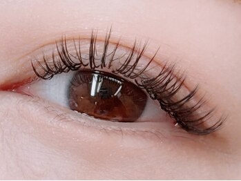 タケ 海浜幕張(TAKE)の写真/ボリューム×高い持続力！付ける本数が少なくても濃く密度のある束感のような仕上がりに◎【海浜幕張】