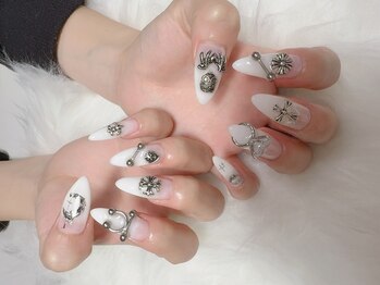 ズンビーネイル(Zunbee nail)/持ち込みokジェルつけ放題コース