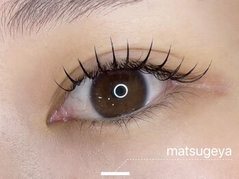 まつげ屋 サントムーン柿田川店の写真/【オーダーメイドエクステ/シングルラッシュ/Wキープラッシュ】リペア◎カラー変更◎