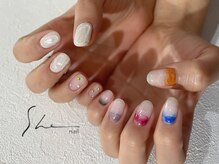 シー(SHE)/チグハグネイル
