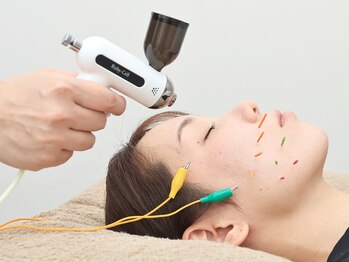 鍼灸院ルポ(REPOS.)の写真/経験豊富なプロが叶える！悩みに寄り添うオーダーメイド美容鍼灸◎ハリ・ツヤ・リフトアップを実感！