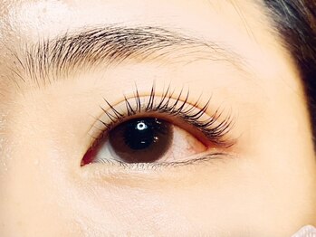 サロンティーズ(Salon T’s)の写真/一重、二重など瞼の形に合わせたロッドをご案内♪最適なデザインを提案しますので気軽にご相談ください◎