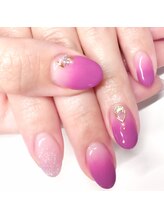 ネイルサロン アテナ(Athena)/200種類から選べるデザイン