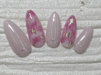 ハニービービー(Honey Bee Bee)/夏タイダイ柄ネイル