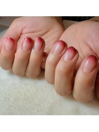 ボルドーのグラデーションネイル