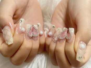 ネイルサロン バイ マルル(Nail Salon by maururu)の写真/シンプル～トレンドを盛り込んだ大人なデザインまでパッと明るい手元になる華やかネイルをご提供◎
