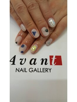ネイルギャラリーアヴァン(NAIL GALLERY Avant)/個性派ショートネイル