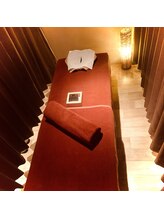 トトリラクゼーション 天神2号店/落ち着いた内観