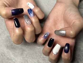 ジュリネイル(JULIE NAIL)/ネイビー個性的ニュアンス