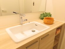 香椎店の雰囲気（清潔感ある店内でゆったり）