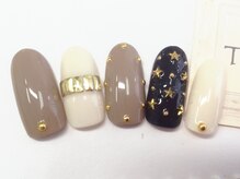 ネイルサロン トリック(Nail Salon TRICK)/星スタッズ
